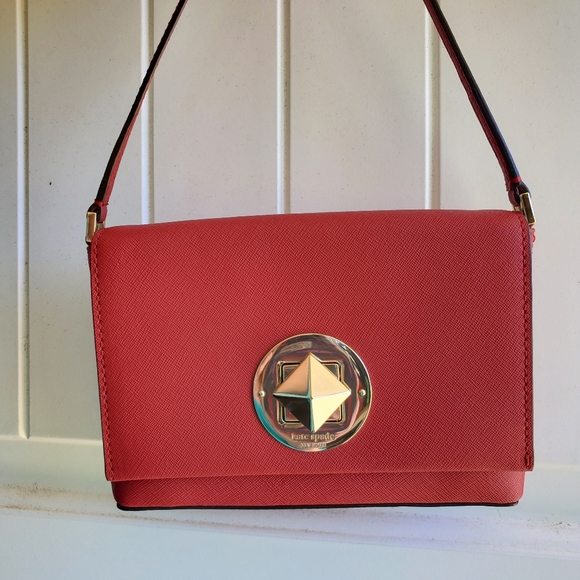 EUC Kate Spade Red Crossbody Saffiano Leather - Picture 12 of 13